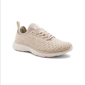 APL Techloom Phantom Sneakers